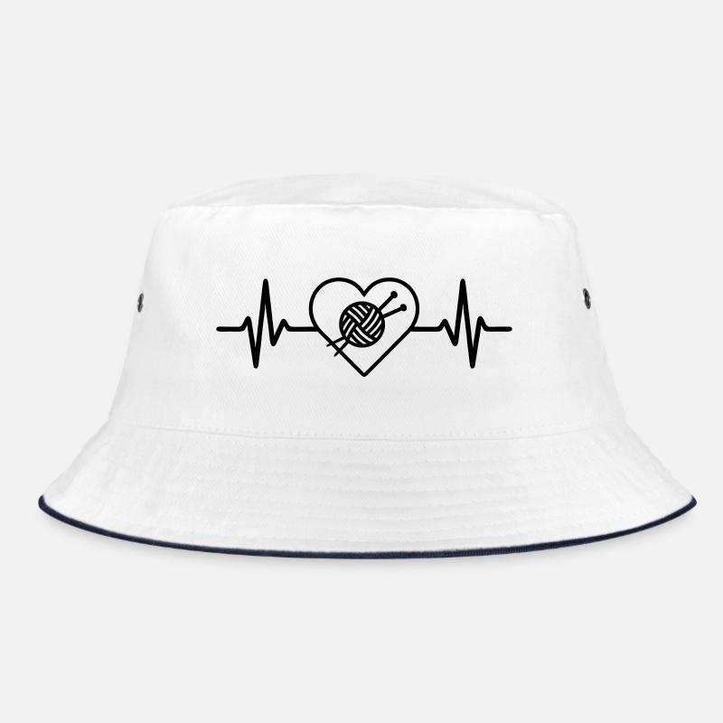 Stricken Wollknaeuel Herz Bucket Hat