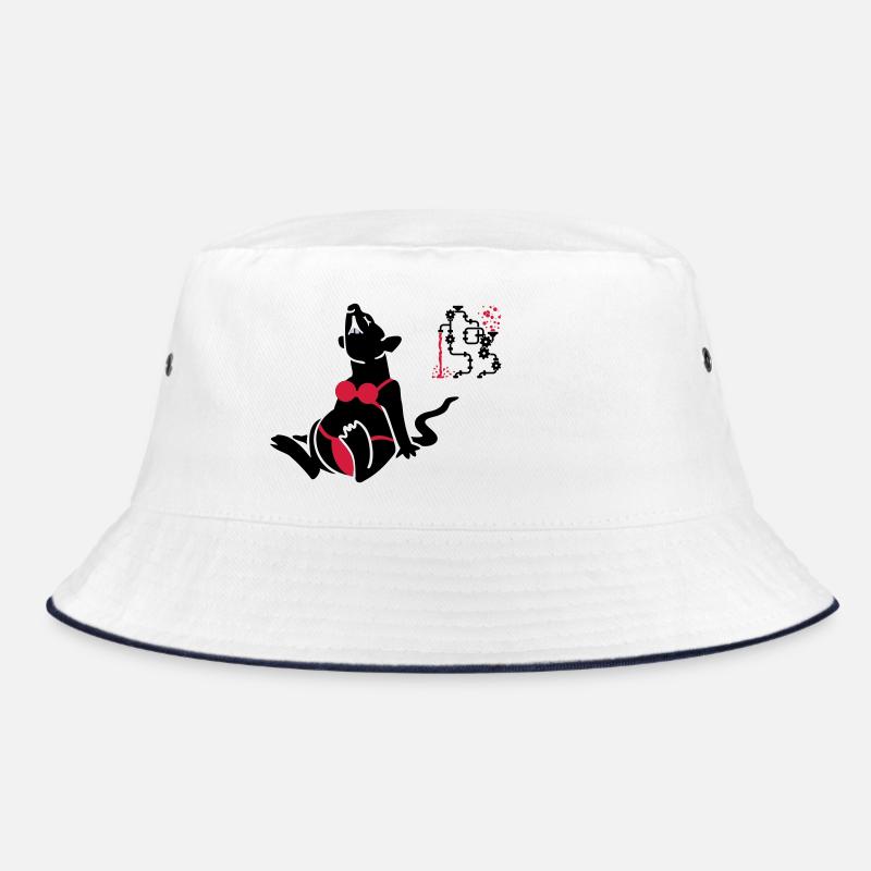 rat en bikini / rat at the beach (3c) Bob