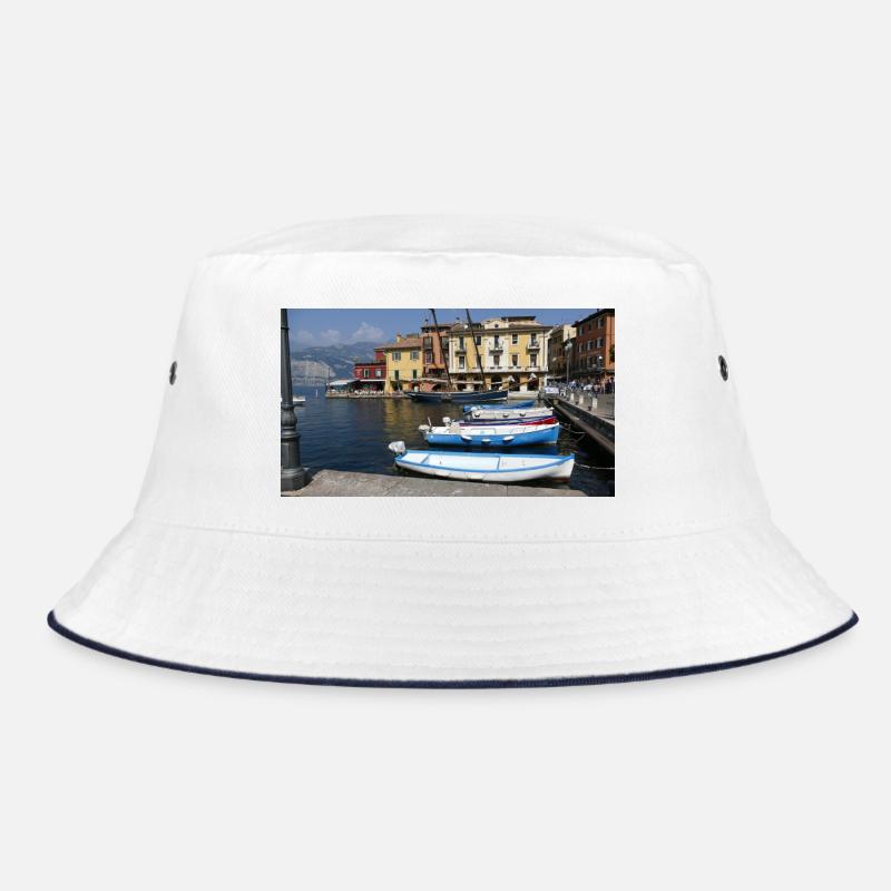 Malcesine sur le lac de Garde - Bob - blanc/marine