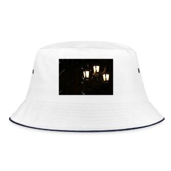 Nachtlicht: Schmiedeeiserne Laternen - Bucket Hat - Weiß/Navy - Vorne