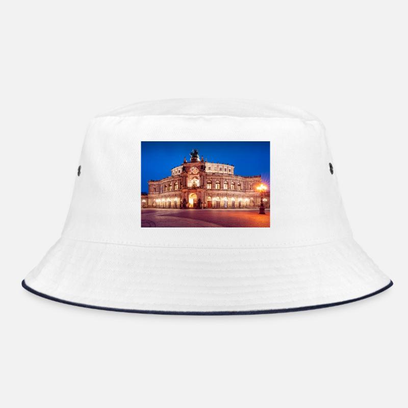 Dresdner Semperoper im Abendlicht Bucket Hat