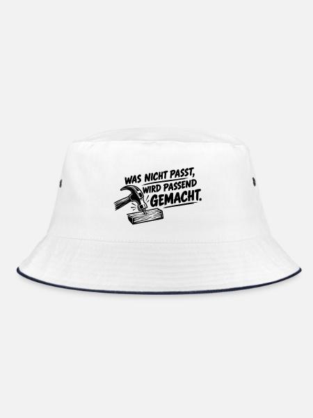 Was nicht passt, wird passend gemacht. - Bucket Hat - Weiß/Navy