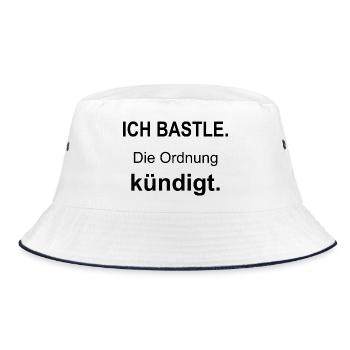 Ich bastle – Die Ordnung kündigt – schwarz - Bucket Hat - Weiß/Navy - Vorne