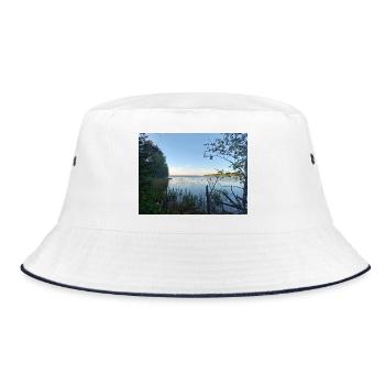 The peaceful lake scenery of the coast - Bucket Hat - white/navy - Front