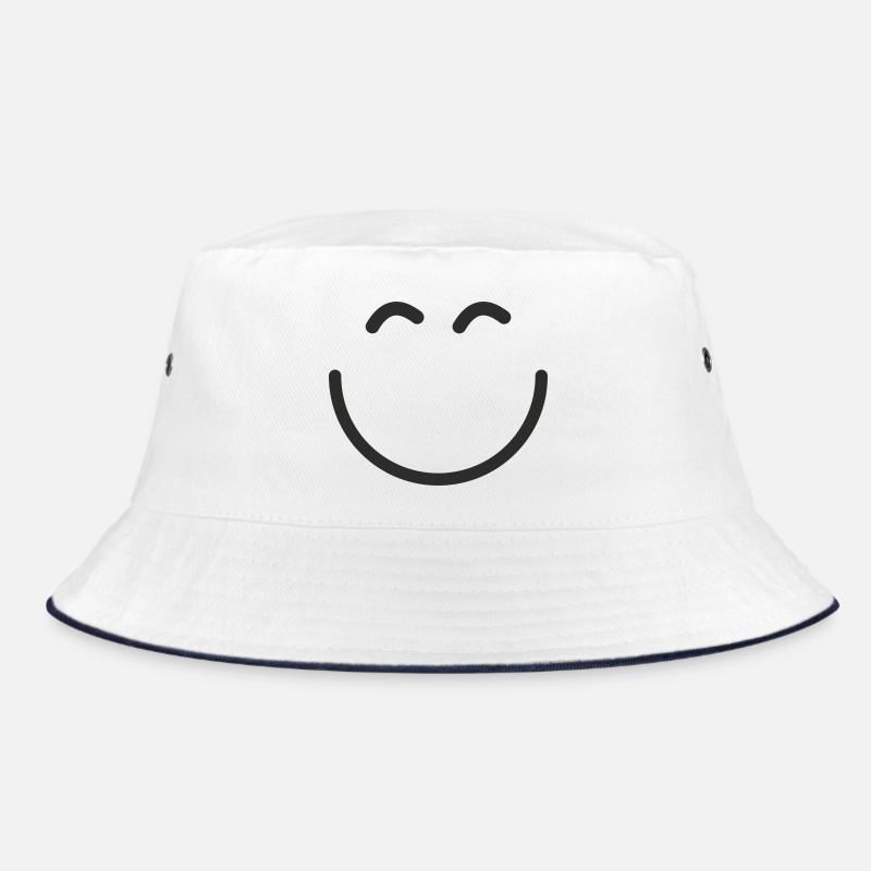 Souriant. Minimal. Certain. Bob