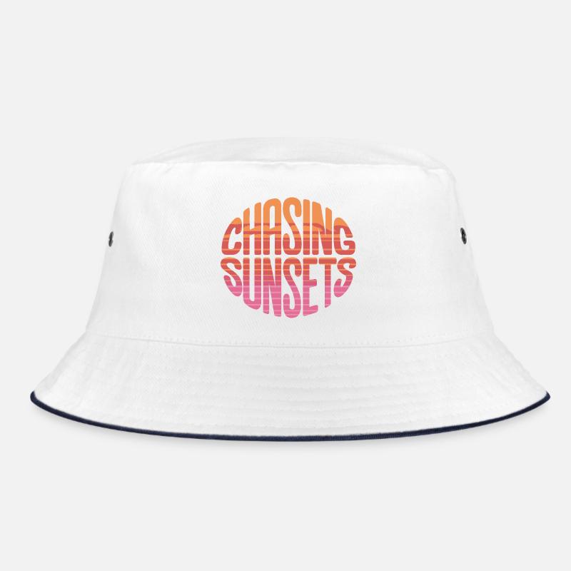 Chasing Sunsets Retro Sunset Typografie Bucket Hat