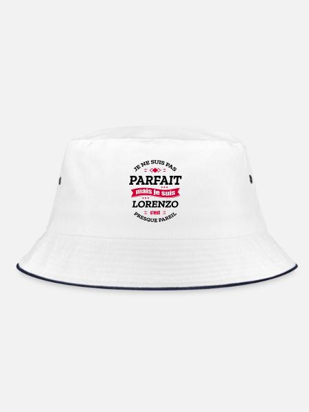 LORENZO PARFAIT - PRENOM LORENZO - Bob - blanc/marine - Devant
