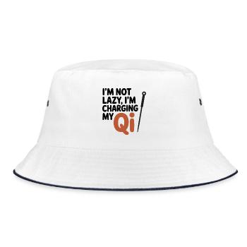 Lizenzierter TCM-Praktiker, Experte für Energie - Bucket Hat - Weiß/Navy - Vorne