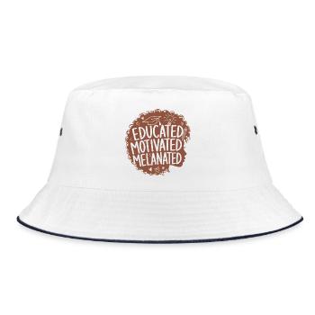 Gebildete, motivierte Frau mit melanierten, lockigen Haaren - Bucket Hat - Weiß/Navy - Vorne