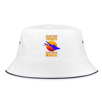 Ich brauche keine Therapie ich muss zum Bodensee - Bucket Hat - Weiß/Navy - Vorne