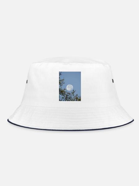 Mondbeschienene Äste Nachthimmel - Bucket Hat - Weiß/Navy