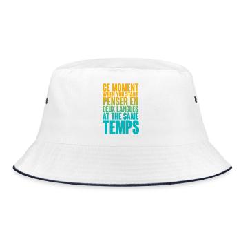COOLER SPRUCH FÜR MEHRSPRACHLER, INTERNATIONAL - Bucket Hat - Weiß/Navy - Vorne
