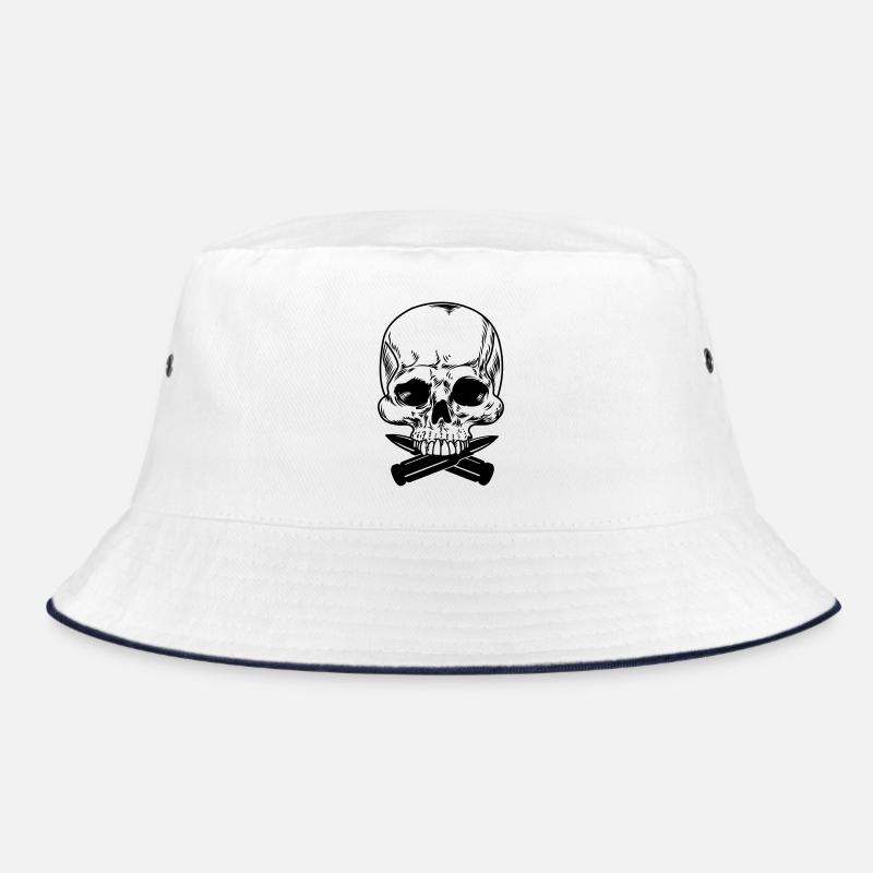 Schädel mit zwei unter den Zähnen gekreuzten Kugeln Bucket Hat