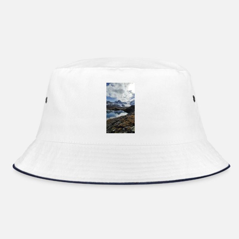 Montagnes enneigées Bob