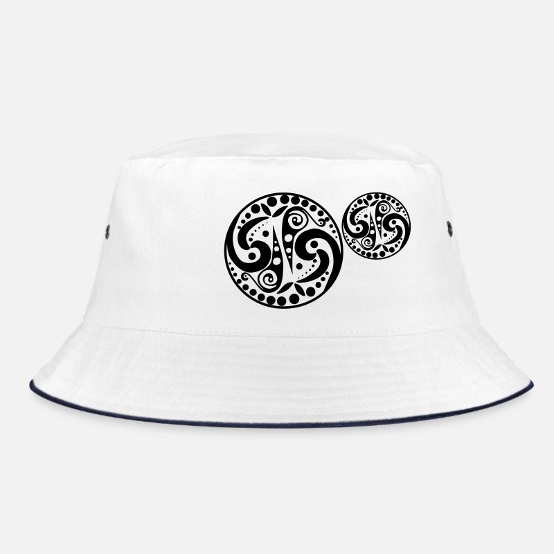 bretagne Bucket Hat