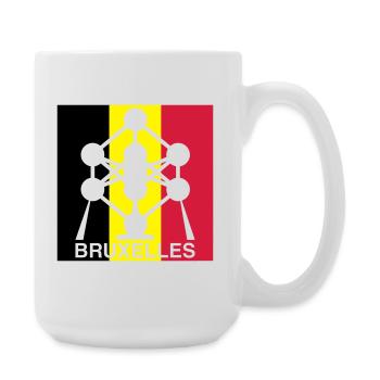 Atomium Brussels – Quadrat-Design mit belgischer Flagge - Große Tasse 440 ml - Weiß - Rechts