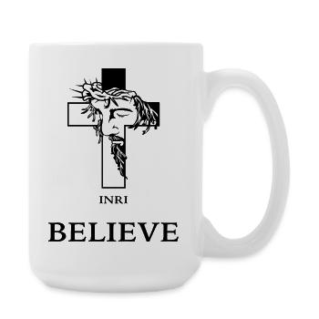 Believe – Modernes Kreuz mit Jesus - Große Tasse 440 ml - Weiß - Rechts
