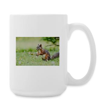 Squirrel Mosaic in the grass field - Large Mug 440 ml - white - Right