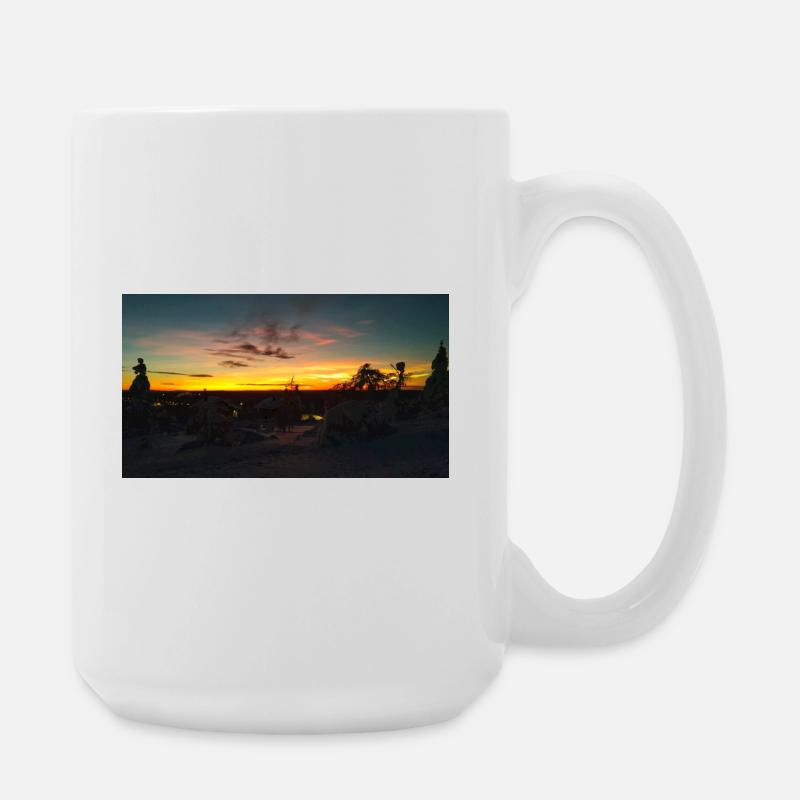 Coucher de soleil dans un paysage enneigé - Grande tasse 440 ml - blanc