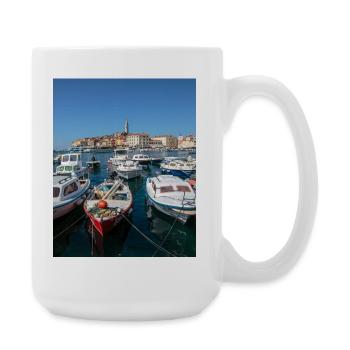 View of the port of Rovinj - Large Mug 440 ml - white - Right