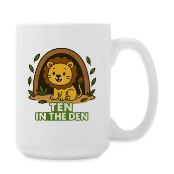 Ten In The Den Birthday Party Gift Lion Theme - Große Tasse 440 ml - Weiß - Rechts