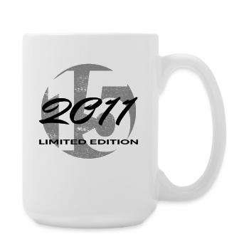 15e anniversaire 2011 cadeau garçons et filles - Grande tasse 440 ml - blanc - Droite