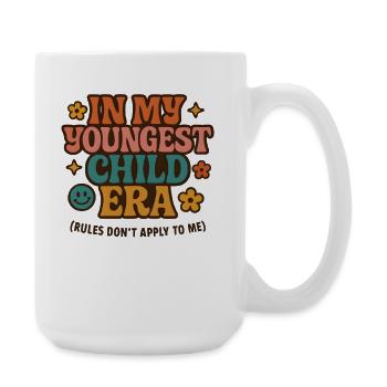 Dans l’humour de l’ère de My Younger Child et de la famille des filles - Grande tasse 440 ml - blanc - Droite
