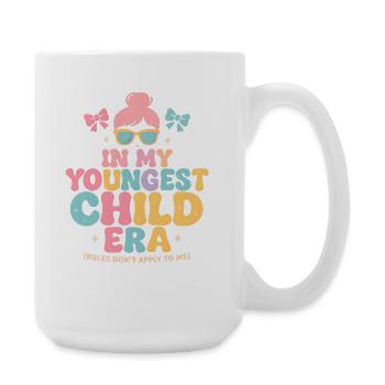 Dans l’humour de l’ère de My Younger Child et de la famille des filles - Grande tasse 440 ml - blanc - Droite