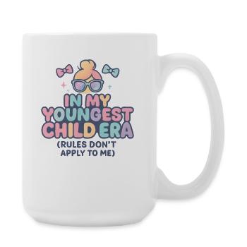 Dans l’humour de l’ère de My Younger Child et de la famille des filles - Grande tasse 440 ml - blanc - Droite