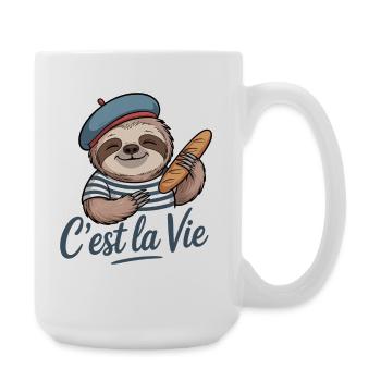 C’est La Vie Shirt mit Faultier Frankreich Urlaub - Große Tasse 440 ml - Weiß - Rechts