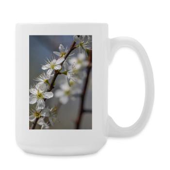 Delicate white cherry blossoms in spring - Large Mug 440 ml - white - Right