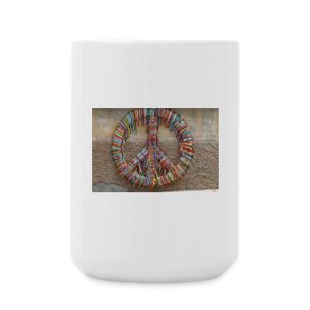 Peace is international - Große Tasse 440 ml - Weiß - Vorne
