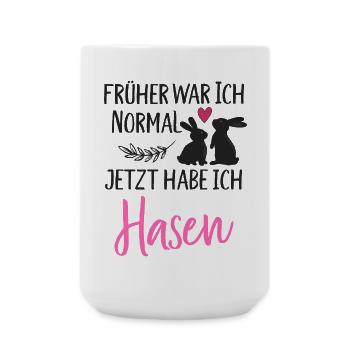 Früher war ich normal jetzt habe ich Hasen Spruch - Große Tasse 440 ml - Weiß - Vorne