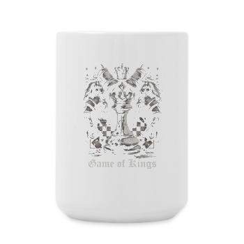 Schachfiguren mit Schriftzug - Große Tasse 440 ml - Weiß - Vorne
