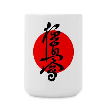Kyokushin in japanischen Kanji geschrieben - Große Tasse 440 ml - Weiß - Vorne