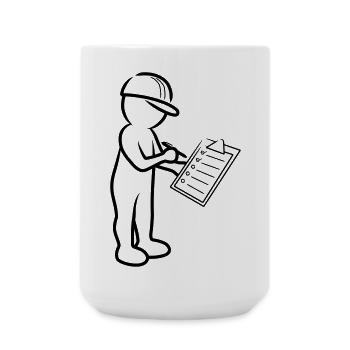 Homme avec casque et liste de contrôle sur chantier - Grande tasse 440 ml - blanc - Devant