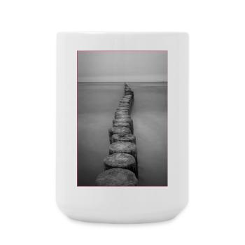 Wellenbrecher/ Buhne in Zingst - Fischland Darß - Große Tasse 440 ml - Weiß - Vorne