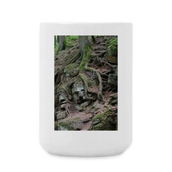 Root network in the rock forest - Large Mug 440 ml - white - Front