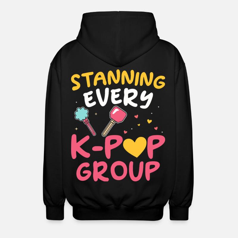 Stanning Jede K-pop-gruppe - Unisex Kapuzenjacke - Schwarz