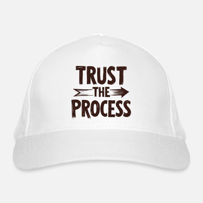 Trust the Process Schriftzug mit Pfeil Grafik Bio-Baseballkappe