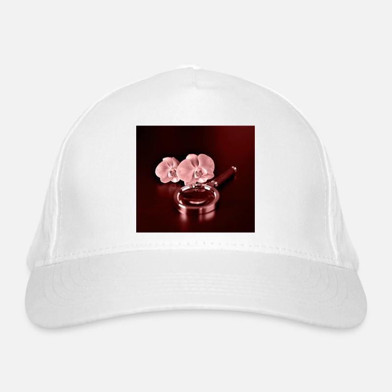 Orchideenblüten und Lupe Bio-Baseballkappe