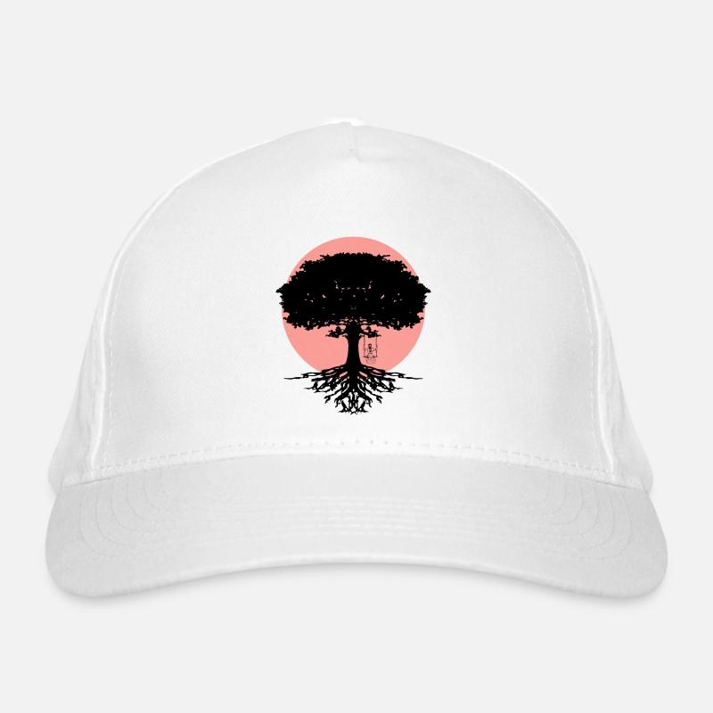 Mädchen schaukelt am Baum Bio-Baseballkappe