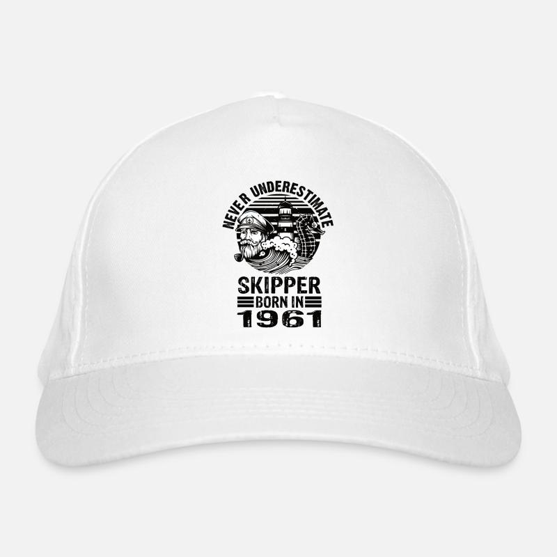 Never Underestimate Skipper né en 1961 Casquette classique bio