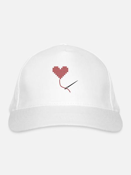 Mit Liebe nähen - Bio-Baseballkappe - Weiß - Vorne