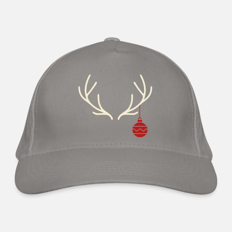 Geweih mit roter Weihnachtskugel – Yule Stil Bio-Baseballkappe