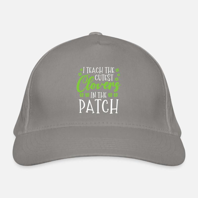 J’enseigne les trèfles les plus doux dans le patch Casquette classique bio
