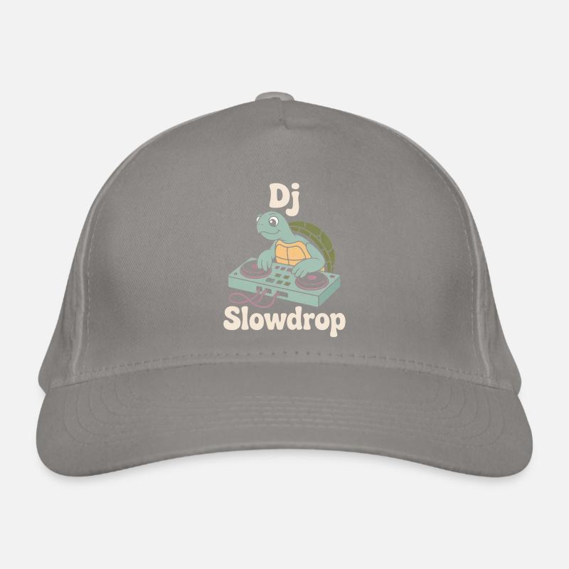 DJ Slowdrop Turtle à la cabine du DJ Casquette classique bio