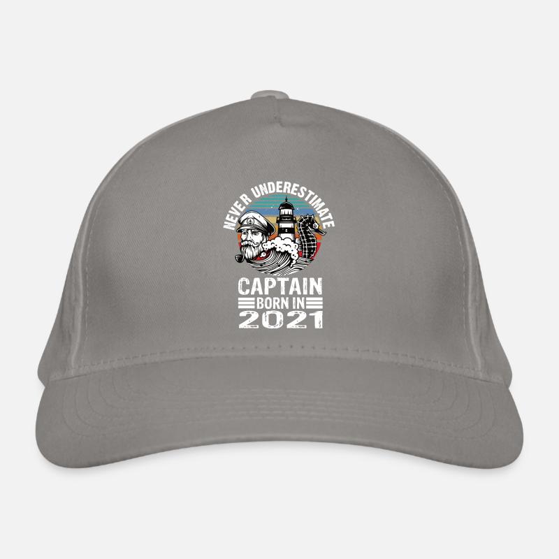 Never Underestimate Captain born in 2021 Bio-Baseballkappe