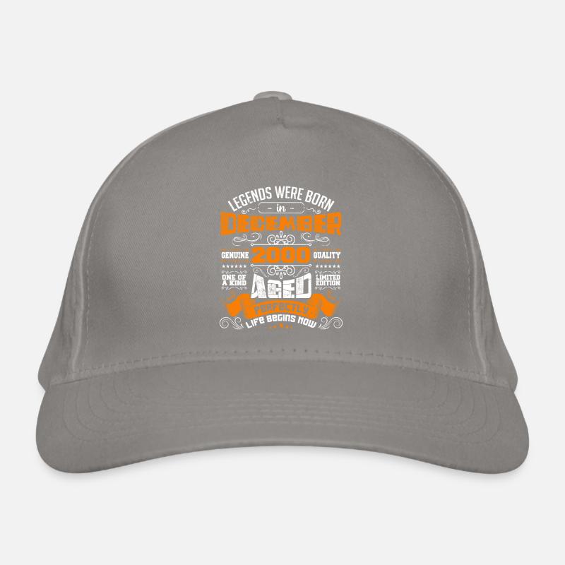 Legends were born in December 2000 | gift Casquette classique bio