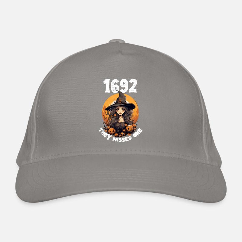 Magic Witch Design - 1692 - Ils en ont manqué un Casquette classique bio